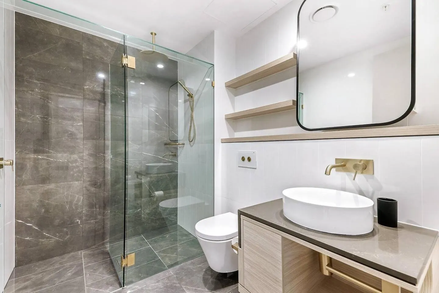 Sky High Penthouse Surfers Paradise 4Bdr 2Bth Gold Coast 0*,  Australia