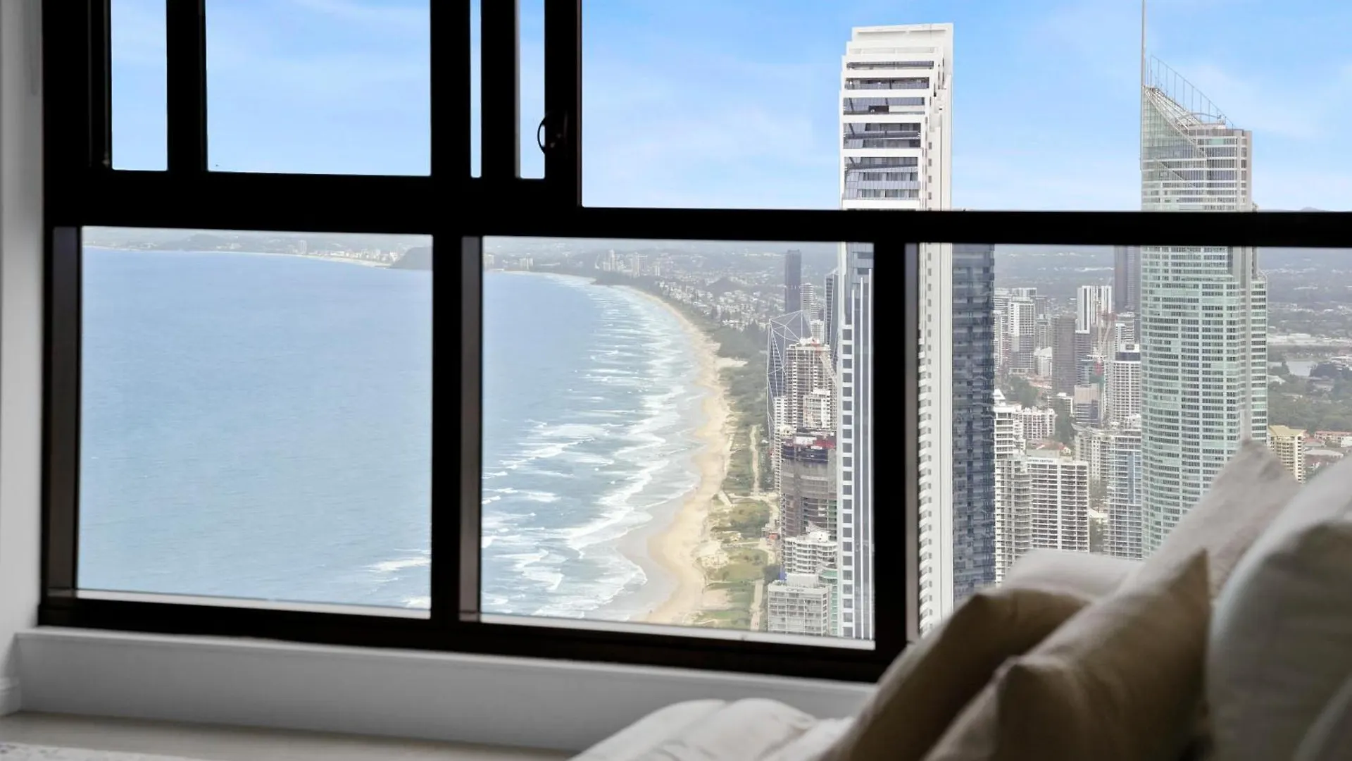 Sky High Penthouse Surfers Paradise 4Bdr 2Bth Gold Coast
