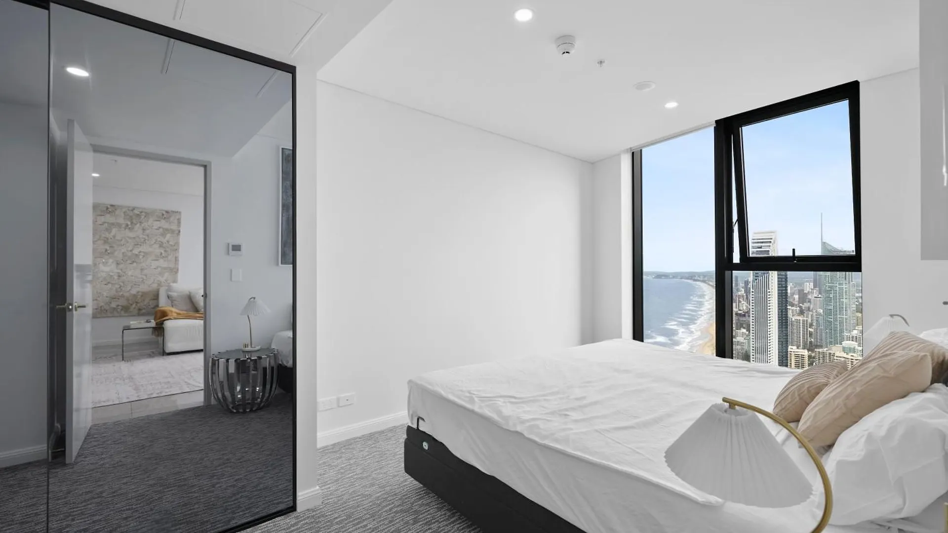 Sky High Penthouse Surfers Paradise 4Bdr 2Bth Gold Coast 0*,