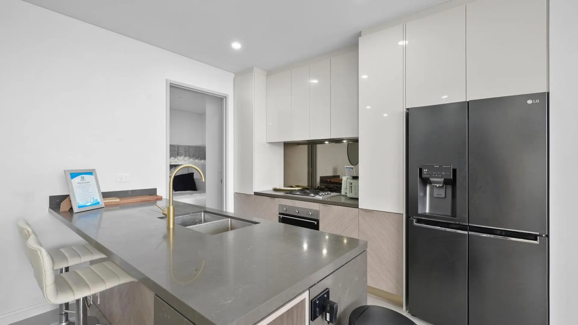 Sky High Penthouse Surfers Paradise 4Bdr 2Bth Gold Coast 0*,
